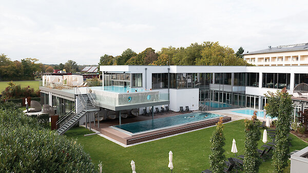 4-Sterne Superior Wellnesshotel Holzapfel in Bayern